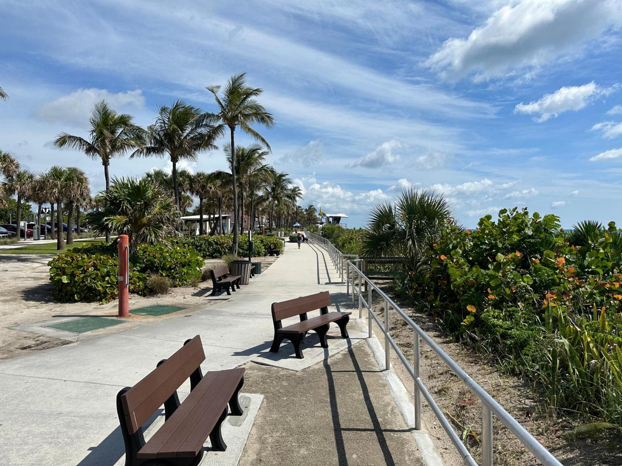 5 Min To Beach Large Living Room Fenced Backyard Bbq Firepit Driveway Boat Parking Lake Worth Beach Exterior foto